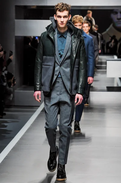 Look 12